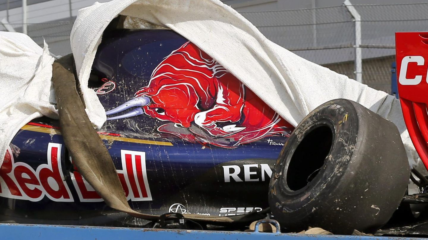 El Toro Rosso de Carlos Sainz en 2015. (EFE)