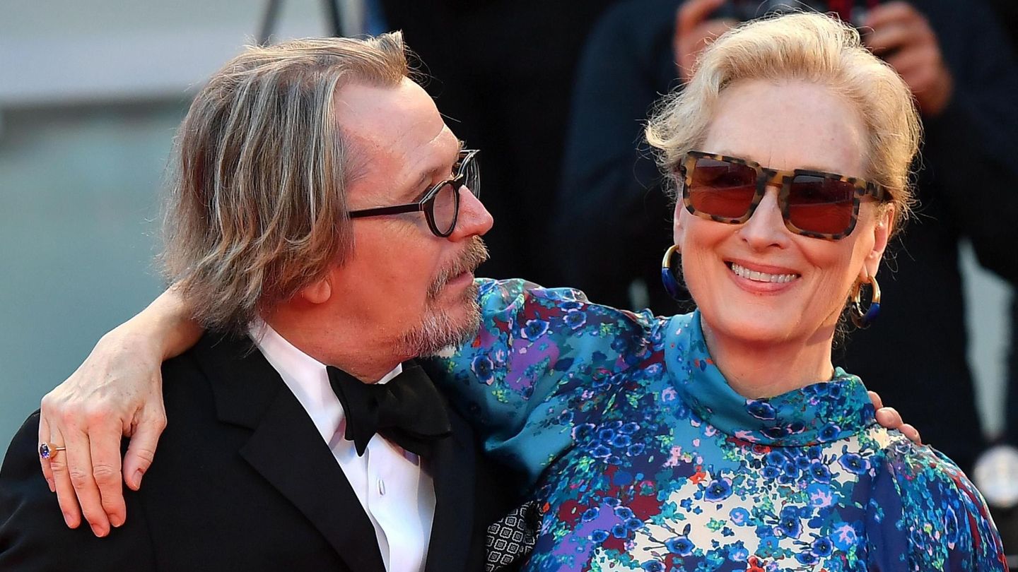 Gary Oldman y Meryl Streep, en Venecia. (EFE/Ettore Ferrari)