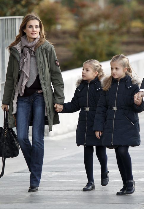 Foto: La princesa Letizia con sus hijas, las infantas Leonor y Sofía