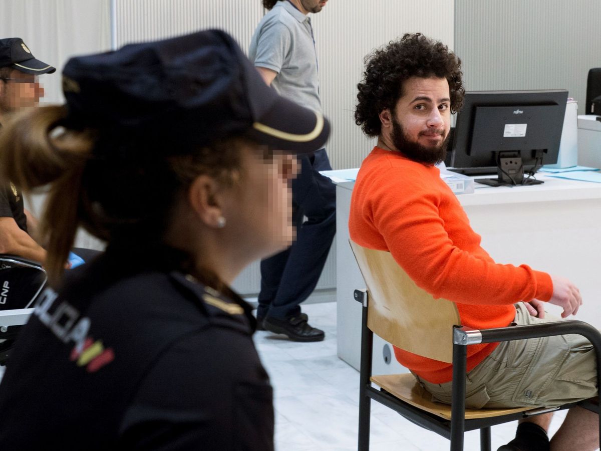 Foto: La Audiencia Nacional juzga al yihadista danés Ahmed Samsam, alias 'Abu Bakr' o 'Syri'. (EFE)