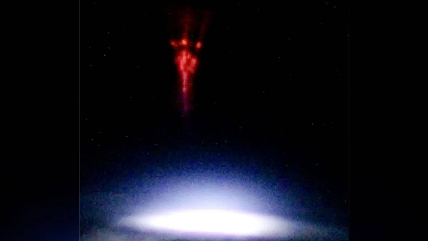 Espectacular imagen del extraño fenómeno captada desde la ISS. (Andreas Mogensen/ESA)