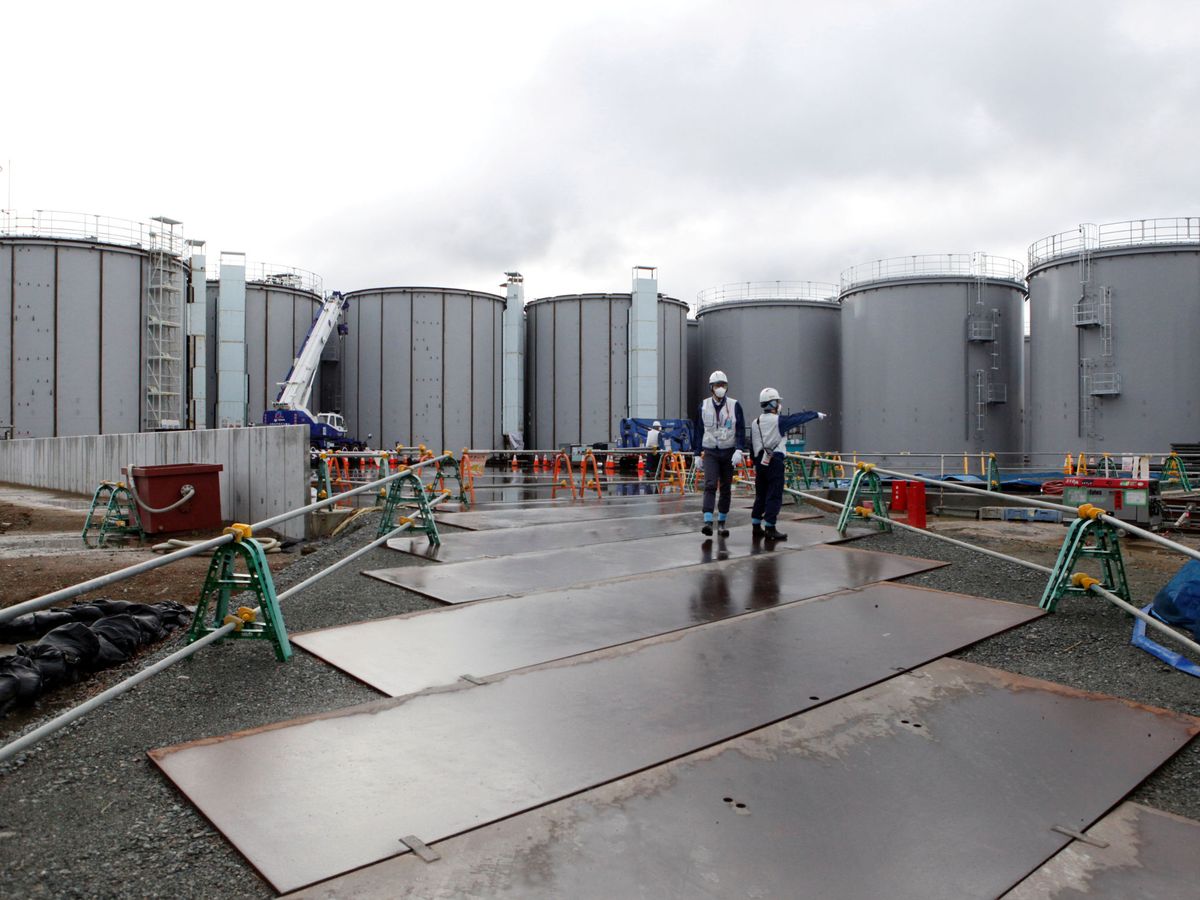 Foto: Tanques de almacenaje del agua contaminada de Fukushima. Foto: REUTERS Aaron Sheldrick 