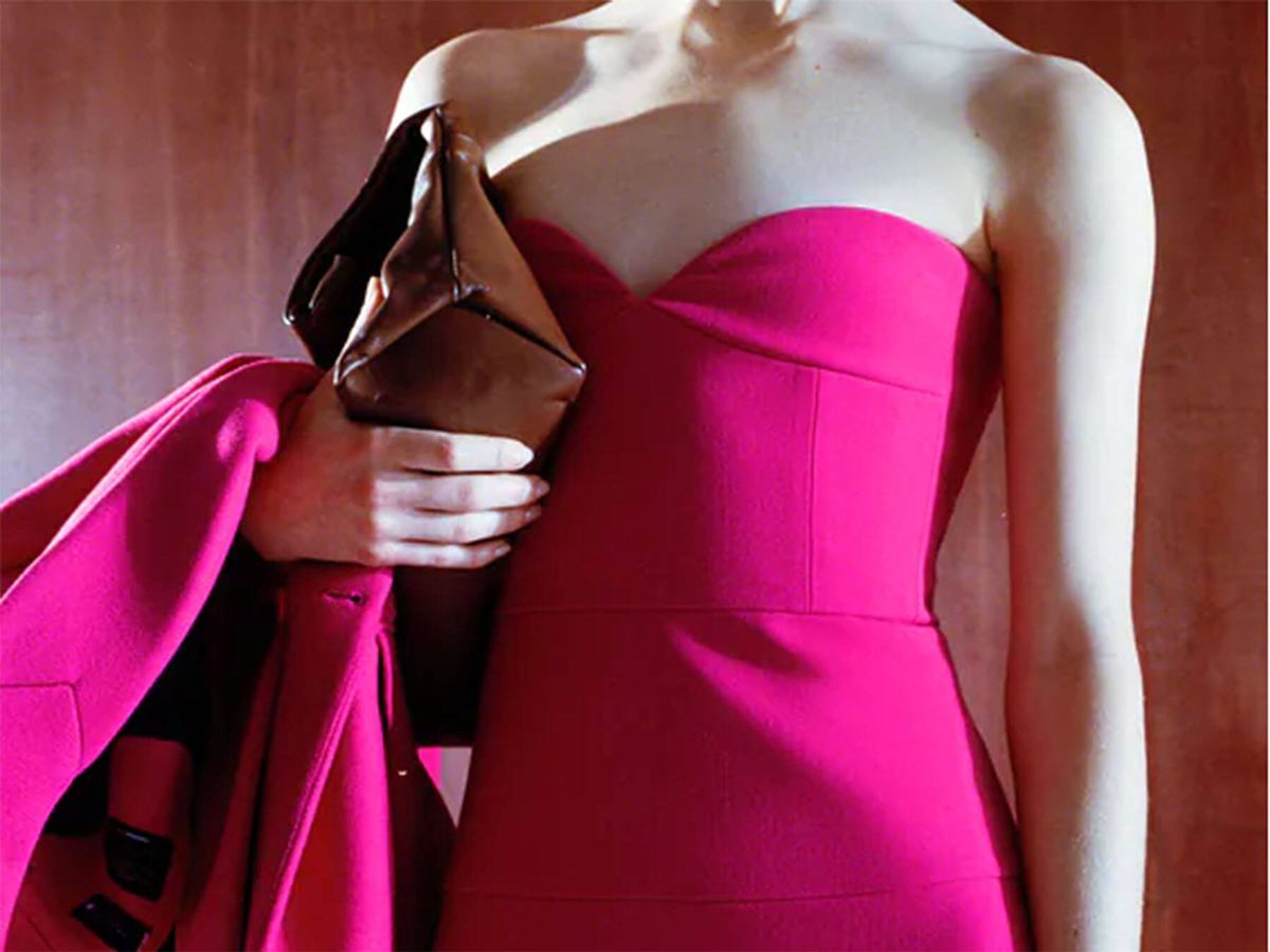 Foto: El vestido de Zara perfecto para invitadas. (Zara/Cortesía)