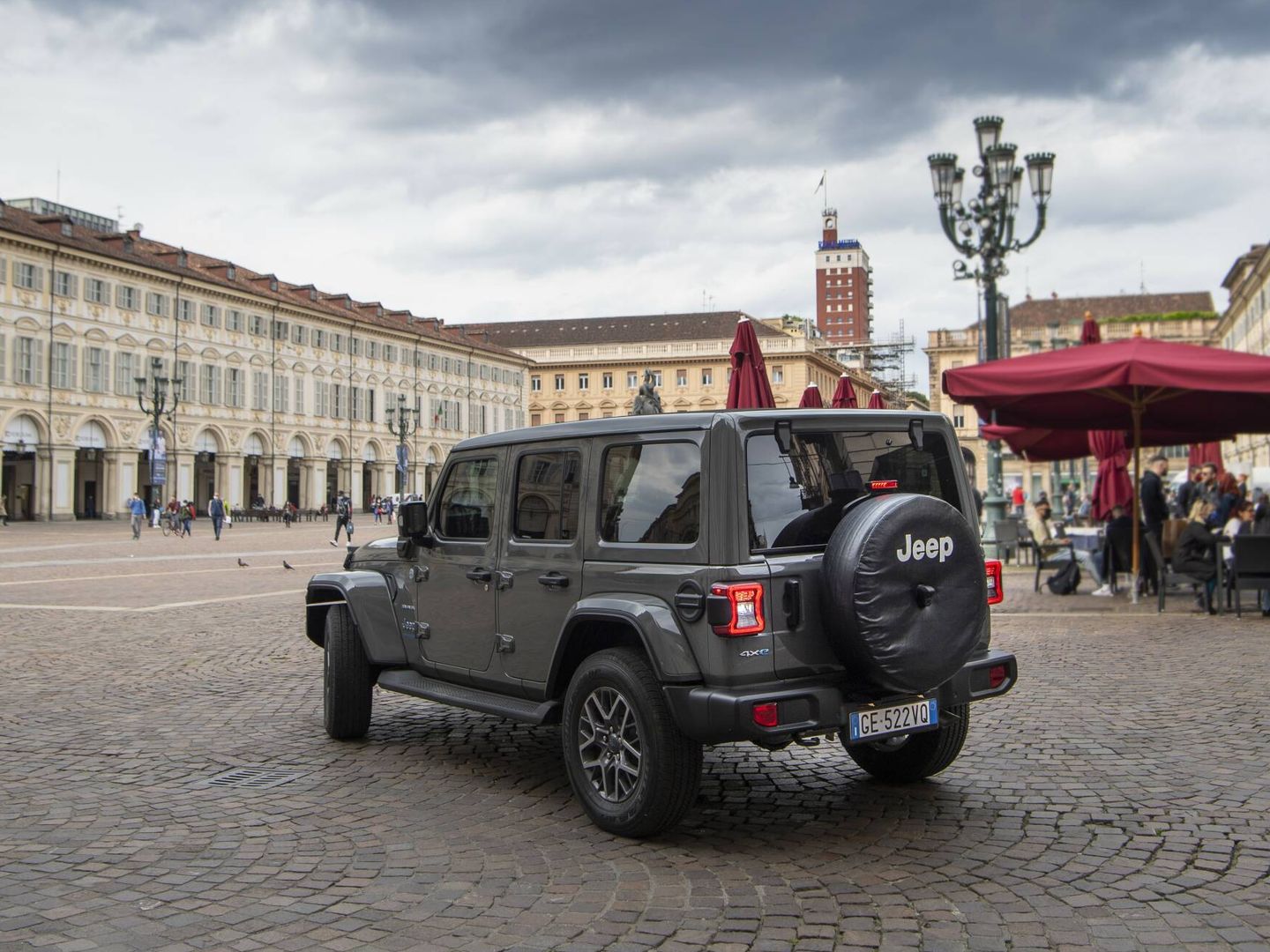 El Jeep Wrangler 4xe homologa una autonomía eléctrica en ciudad de 53 kilómetros, y de 45 en ciclo mixto.