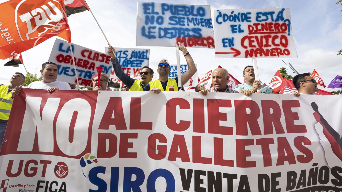 Foto: Manifestación de trabajadores de Siro. (EFE/R. García)