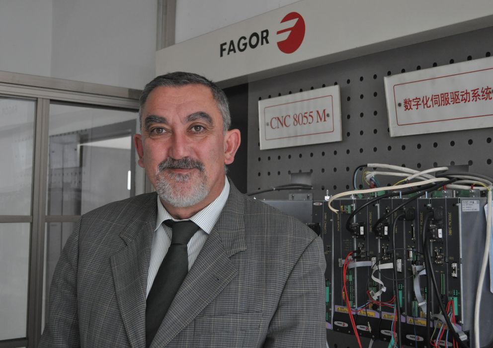 Foto: Pedro Ruiz de Aguirre en las oficinas de Fagor Automation de Pekin.