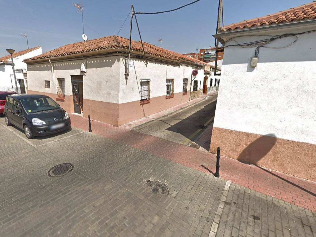 Foto: Plaza Luis de Antezana, en Alcalá de Henares, donde hallaron a la víctima. (Google Maps)