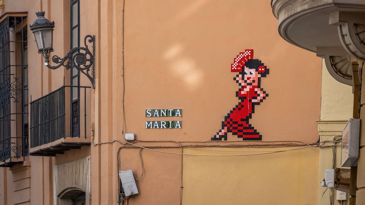  El artista urbano Invader, a juicio por sembrar Málaga de marcianitos y flamencas