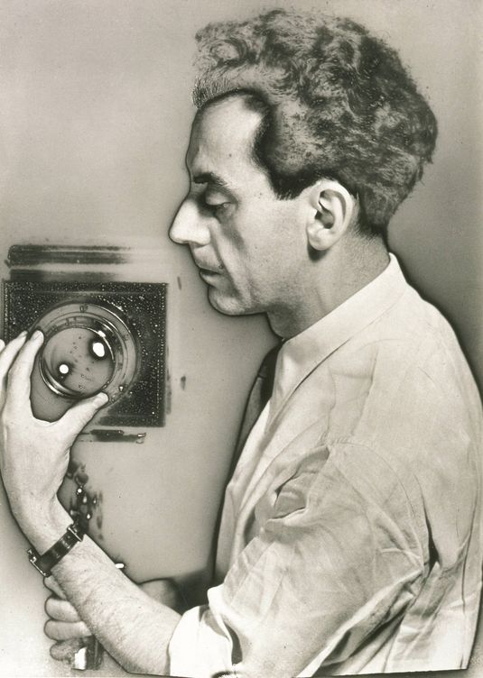 Autorretrato de Man Ray de 1931.