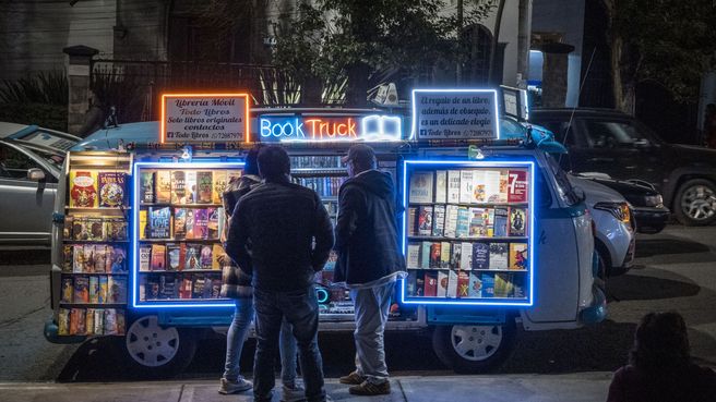 Foto de Librería sobre ruedas en Bolivia