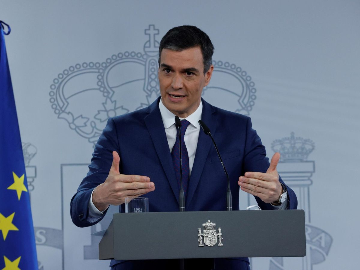Foto: El presidente del Gobierno, Pedro Sánchez, en rueda de prensa en el Palacio de la Moncloa. (EFE)
