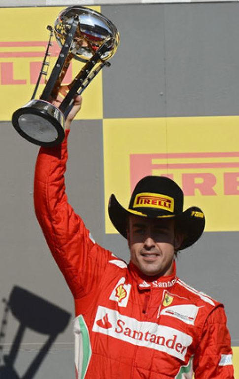 Foto: Alonso, inagotable: "Vamos a pensar que todavía es posible"