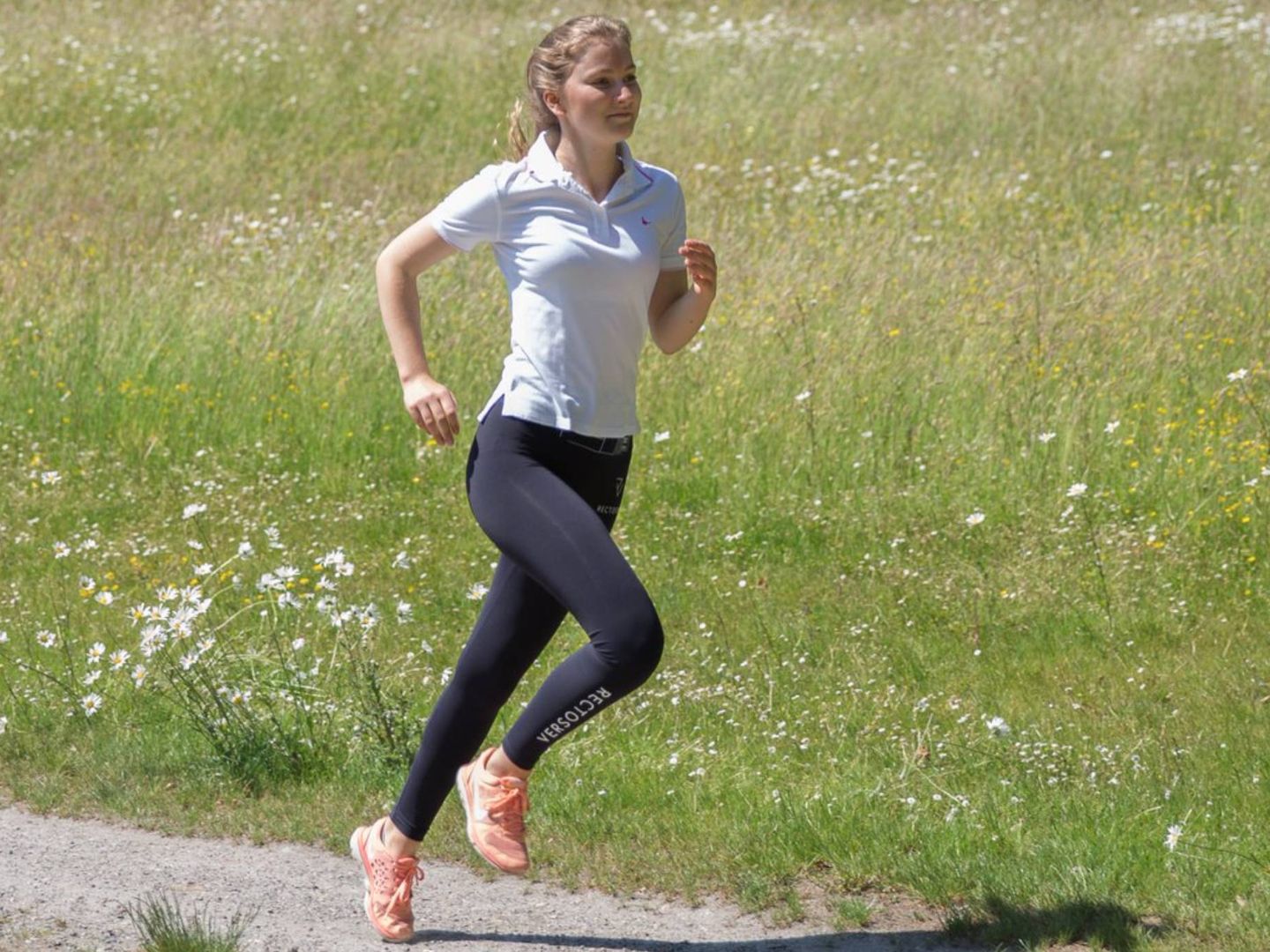 La princesa, practicando jogging. (Casa Real belga)
