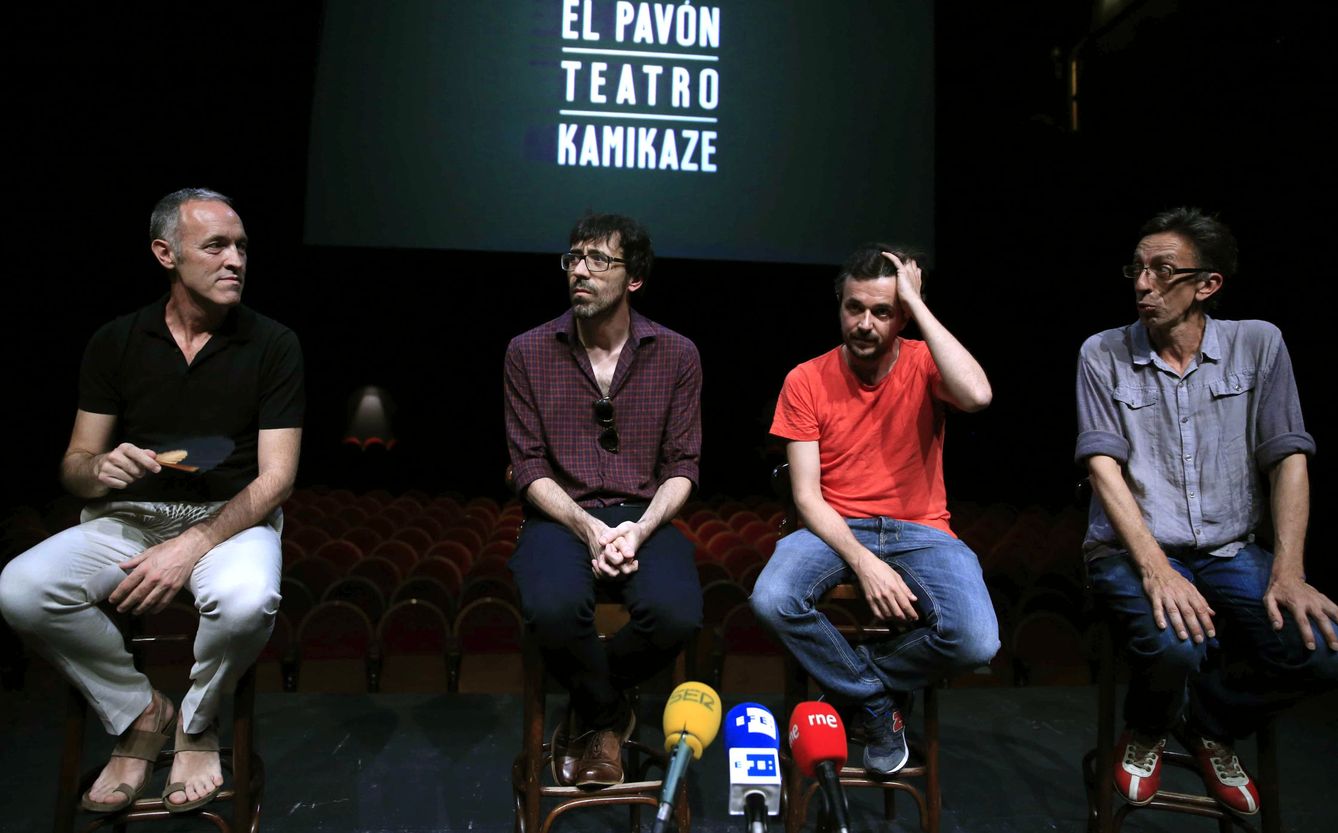 Miguel del Arco, Israel Elejalde, Jordi Buxó y Aitor Tejada durante la presentación del Pavón Teatro Kamikaze el año pasado (Efe)