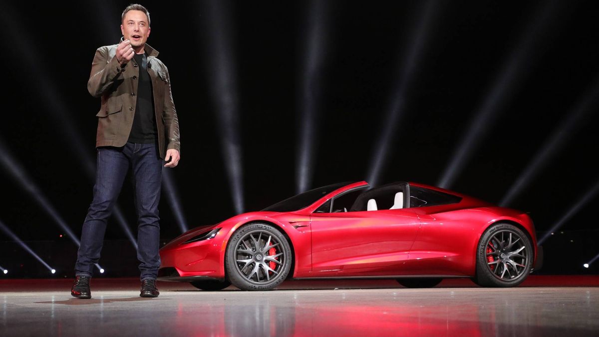 Musk anuncia ajustes en la estructura de Tesla en aras de la rentabilidad