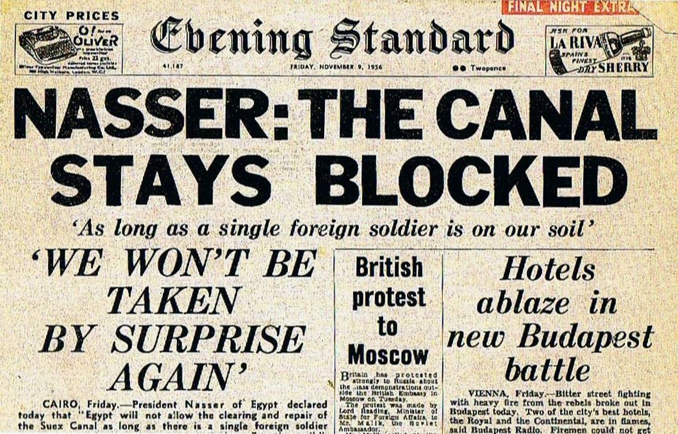 Titular del diario 'Evening Standard' durante la crisis de Suez de 1956 