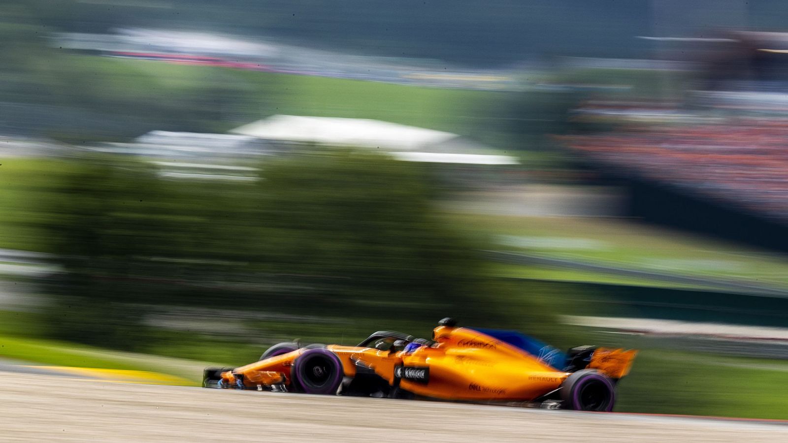 Foto: Fernando Alonso saldrá desde la 13ª posición este domingo en el GP de Austria. (EFE)