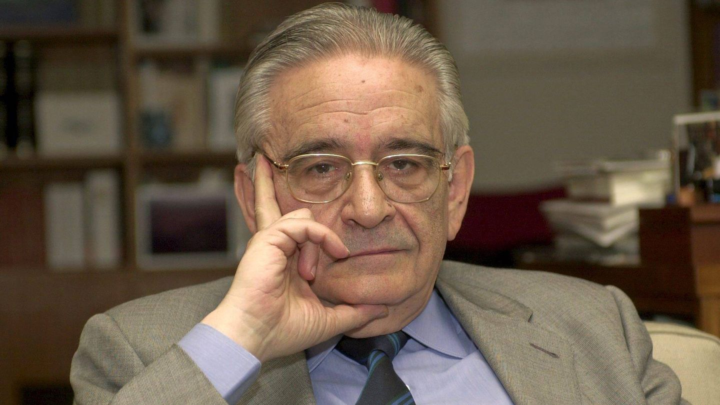 El exgobernador del Banco de España Luis Ángel Rojo. (EFE)