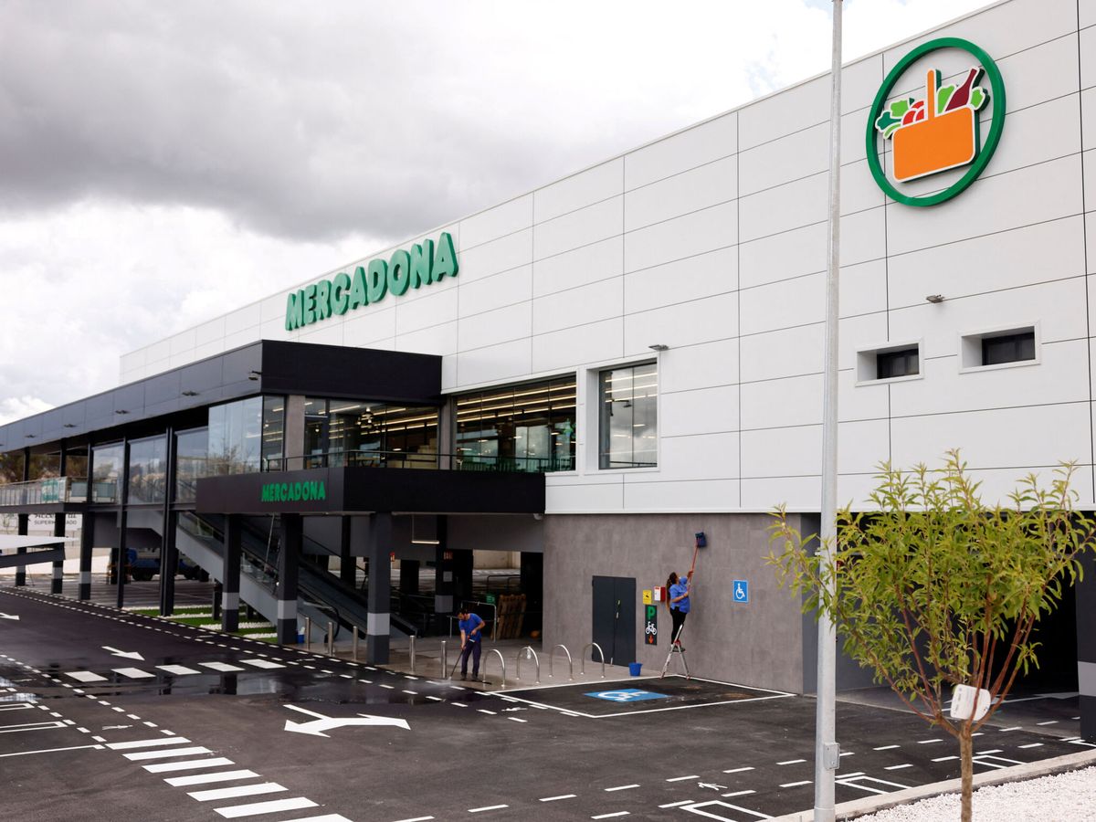Foto: Uno de los más de 1.600 supermercados Mercadona (REUTERS/Jon Nazca)