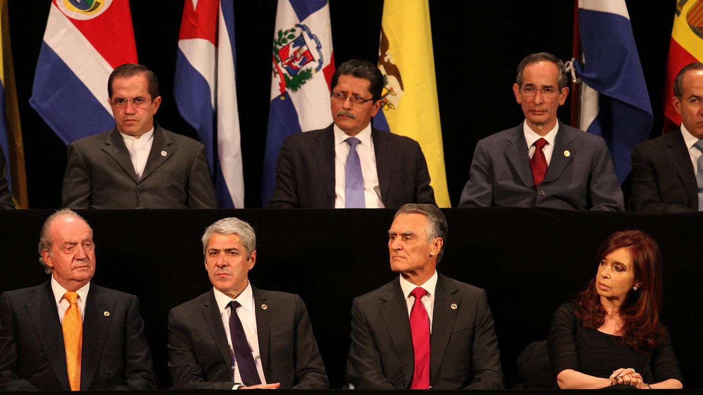 El rey Juan Carlos, durante una cumbre iberoamericana. (EFE)