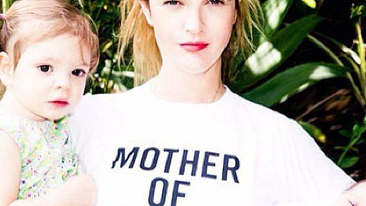 Una camiseta de 'madre de dragones' como la de Drew Barrymore