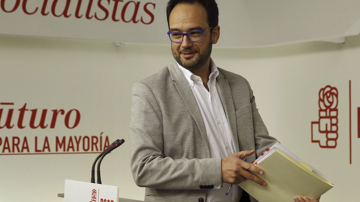 Ferraz ve posible pactar con Iglesias "si no se empeña" en la consulta y el "control político"