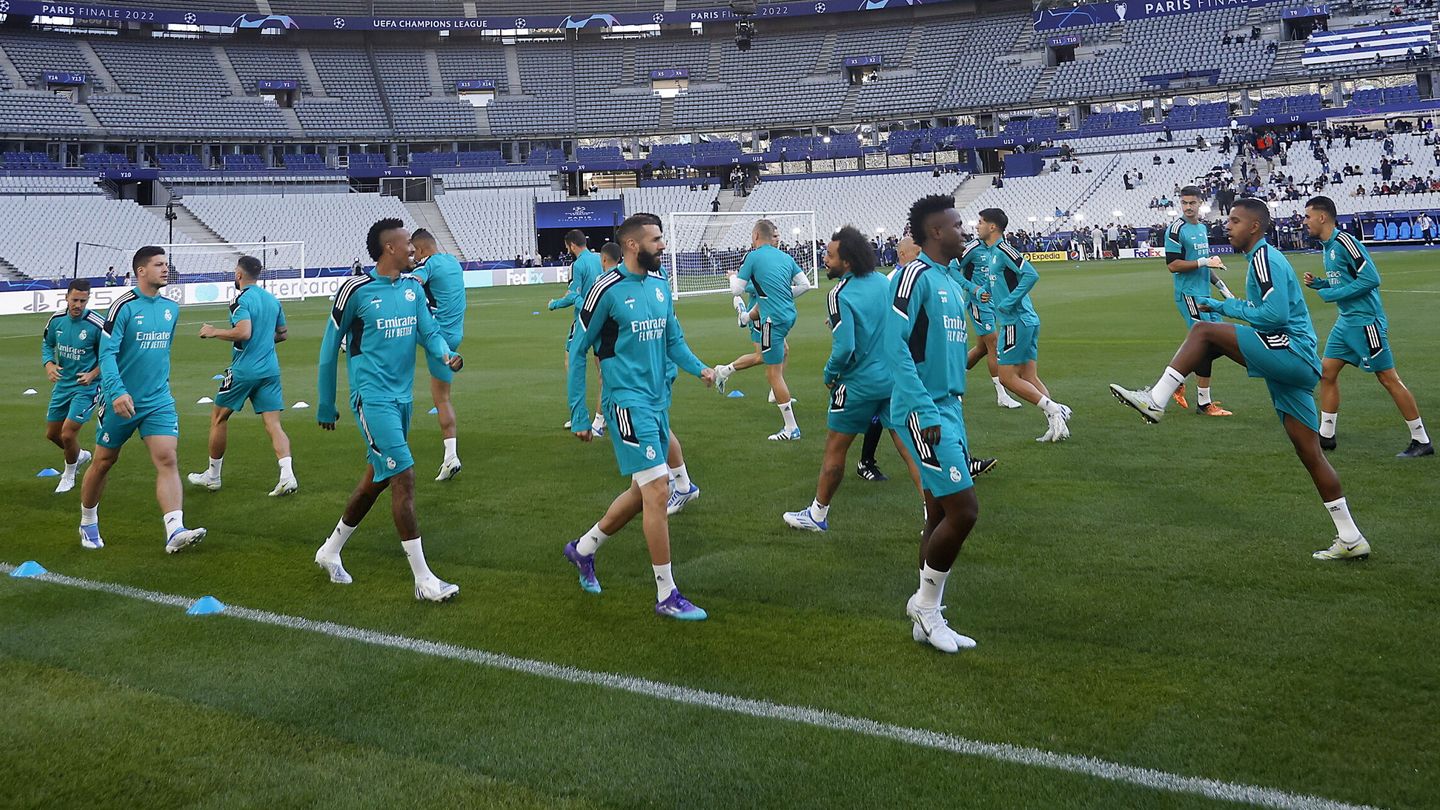 Jugadores del Real Madrid, entrenando. (EFE/EPA/Yoan Valat)