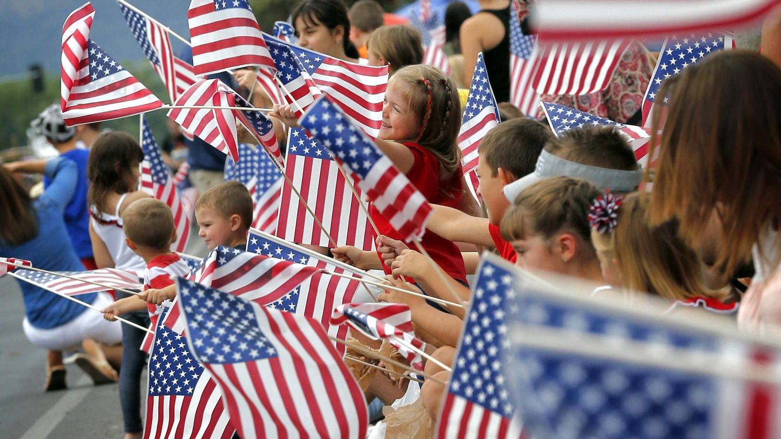 Foto: Banderas estadounidenses en el Día de la Independencia. (EFE)
