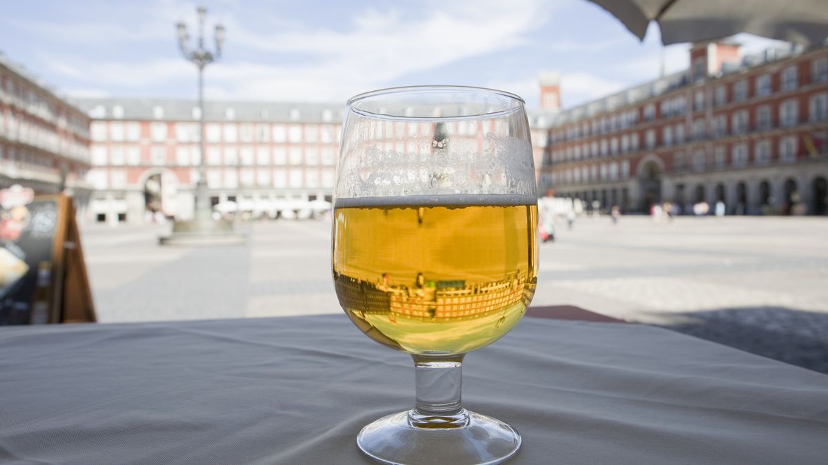 Se abren 50 nuevos bares diarios en España