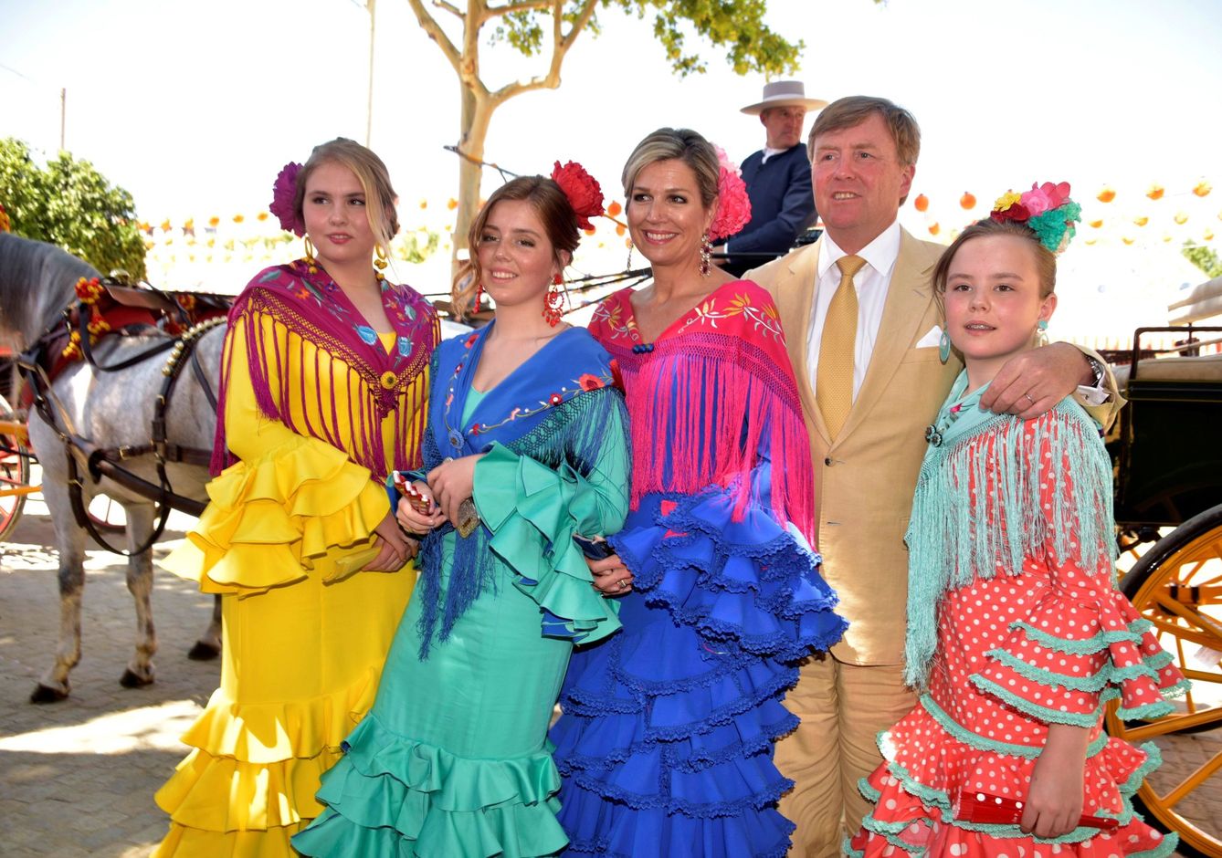 La familia real holandesa, en la feria de Sevilla. (EFE)