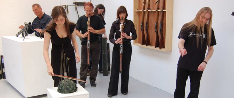 Foto: La orquesta que transforma armas en instrumentos