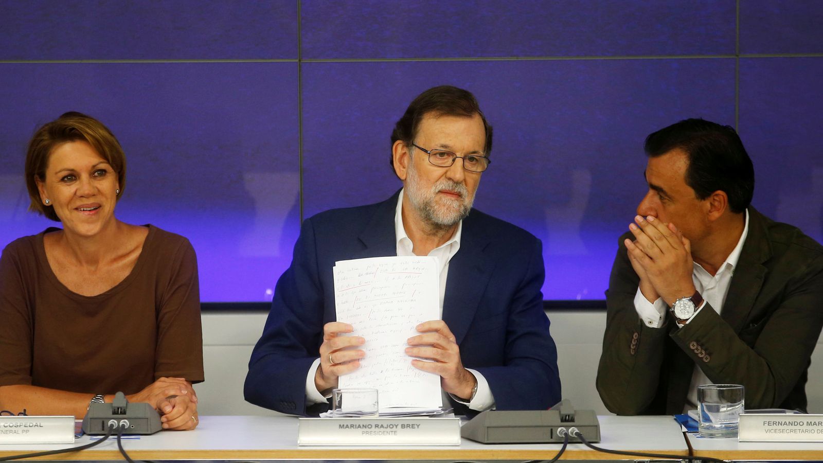 Foto: El presidente en funciones, Mariano Rajoy, junto a Maria Dolores de Cospedad y Fernando Martínez-Maillo durante el comité ejecutivo nacional. (Reuters)