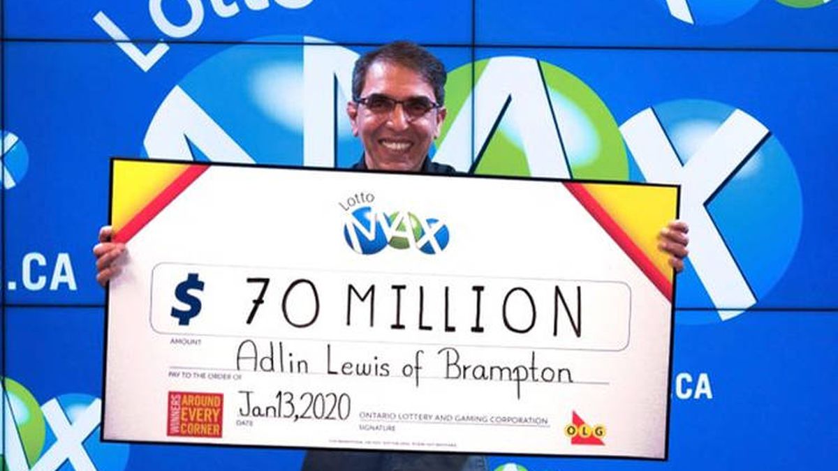 Gana el mayor premio de la lotería de Canadá y no puede aguantarse la sorpresa