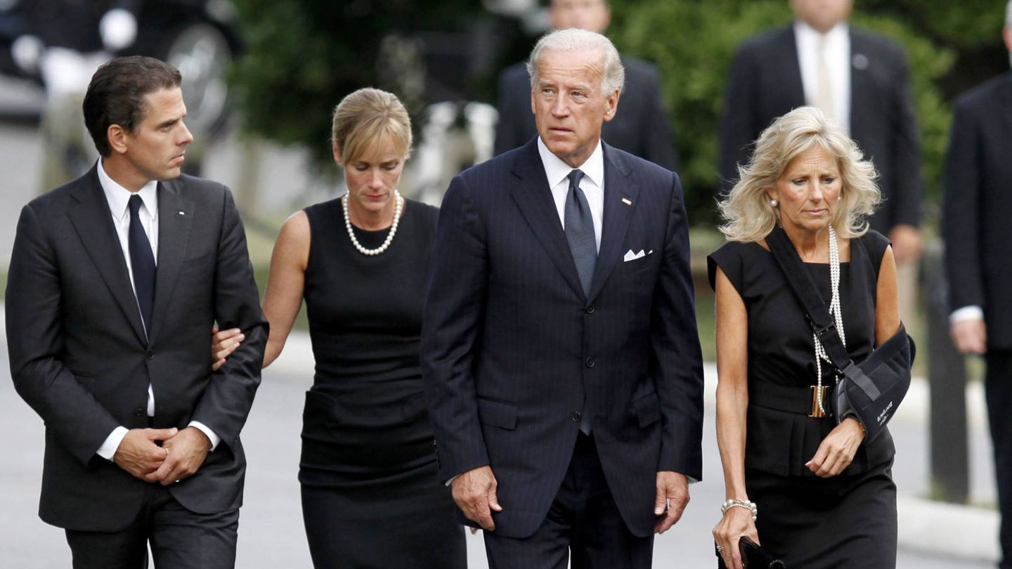 Hunter, Kathleen, Joe y Jill Biden, en una imagen de 2009. (Getty)