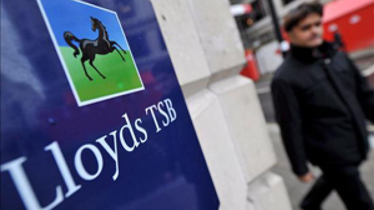 Lloyds prevé despedir al 40% de su plantilla en España