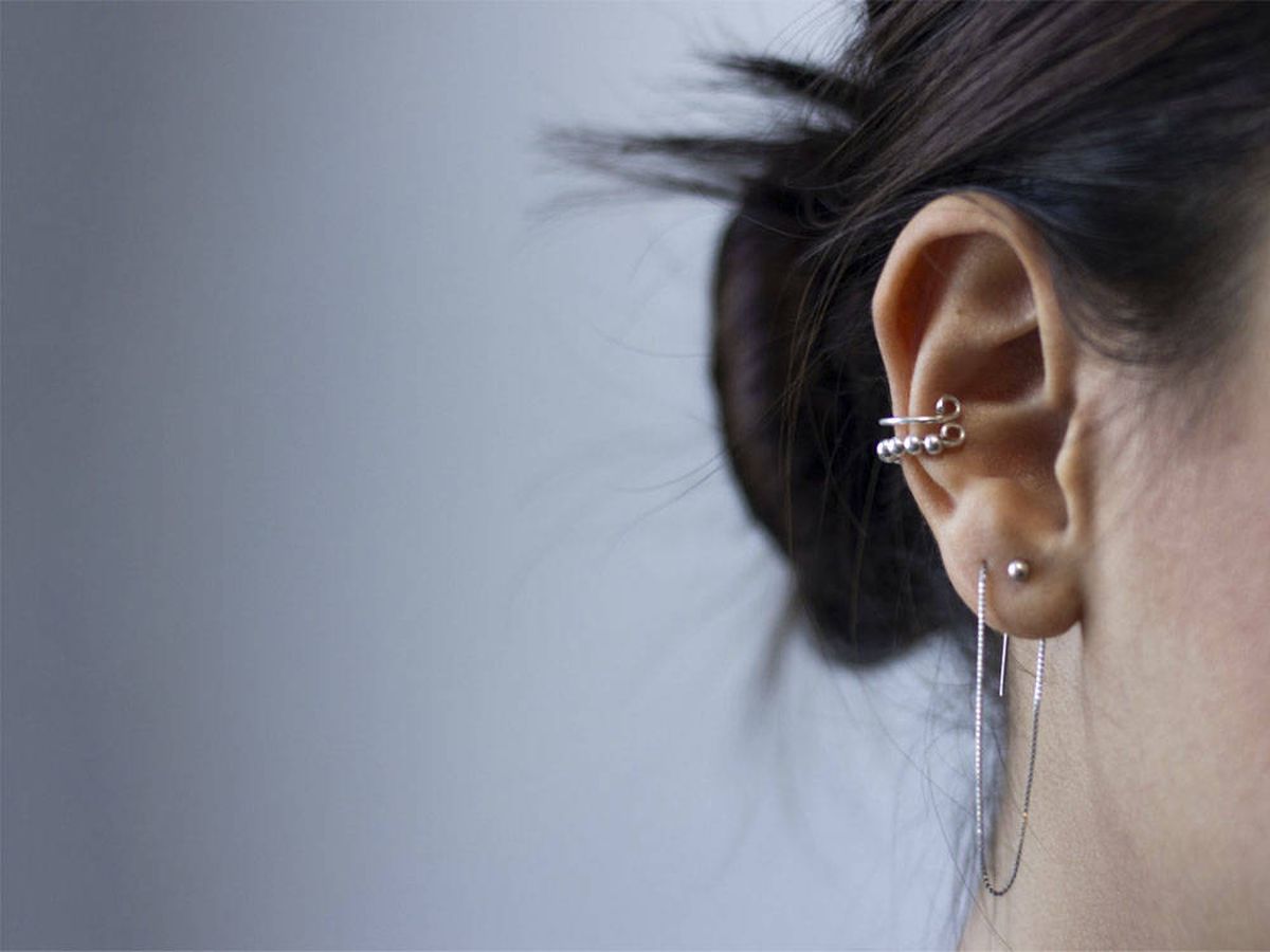 bota Miseria imagen Los mejores piercings en la oreja: tipos, materiales, riesgos y cuál elegir