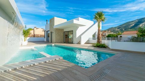 El turismo residencial convierte a Alicante en el principado español de las piscinas