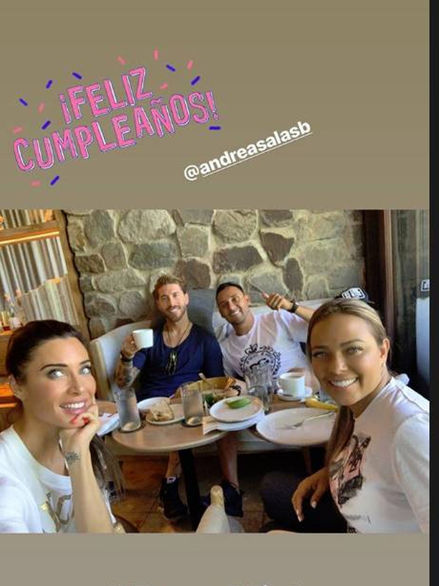 Pilar Rubio y Sergio Ramos celebrando el cumpleaños de Andrea Salas. (IG)