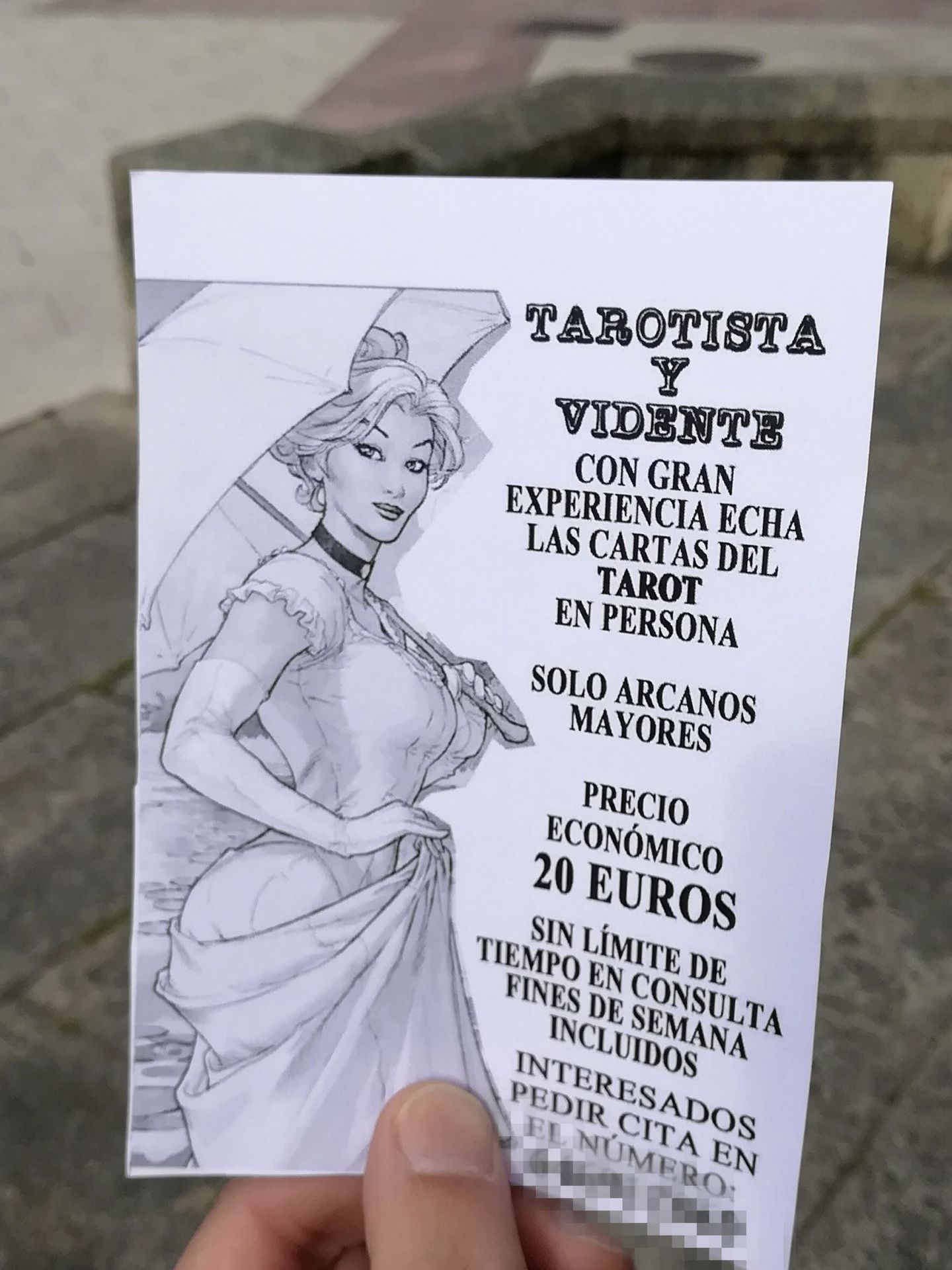 Imagen del folleto publicitario que supuestamente repartía la jueza de Lugo. EFE