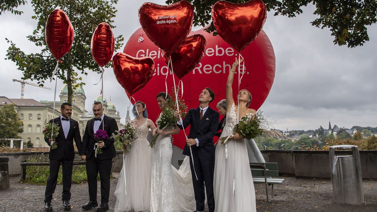 Suiza aprueba el matrimonio homosexual por referéndum, con un 64% de los votos a favor