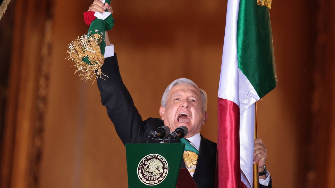 Foto: El presidente de México, Andrés Manuel López Obrador, durante la celebración del día de la independencia. (Getty/Héctor Vivas)