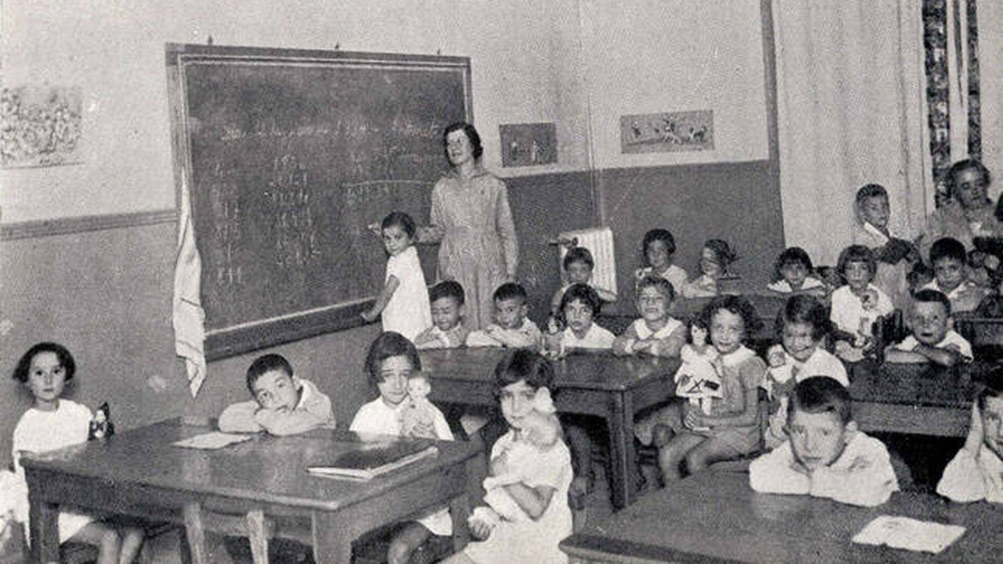Imagen de una clase a comienzos de la década de 1930 en España. Fuente: Wikimedia 