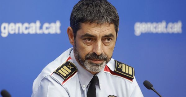 Foto: El 'major' de los Mossos d'Esquadra, Josep Lluís Trapero, en una rueda de prensa tras los atentados. (EFE)
