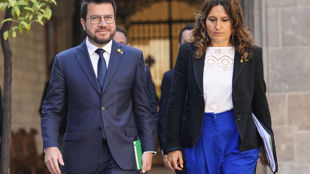 Aragonès evita que los que externalizaron las oposiciones asuman responsabilidad política