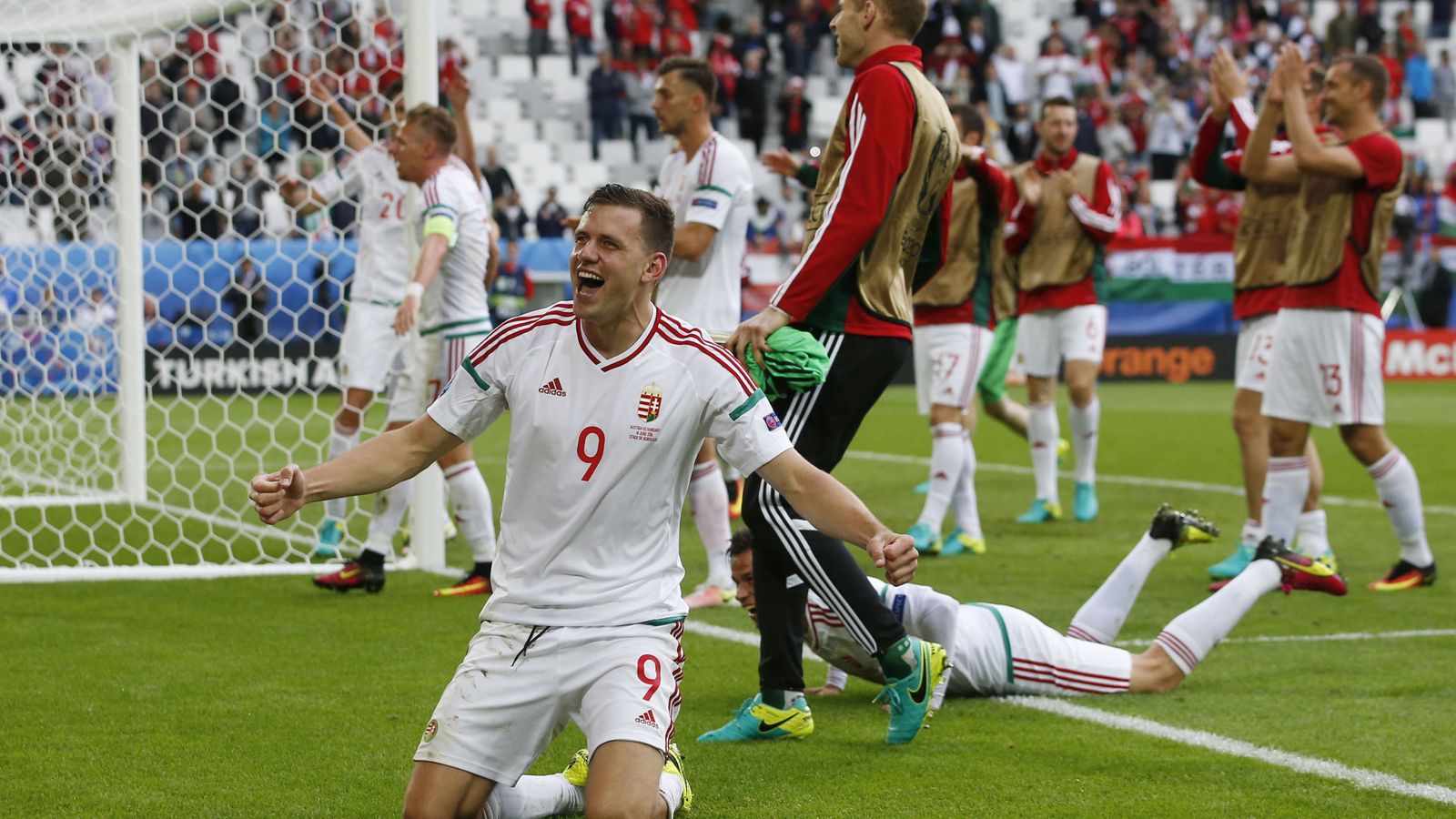 Foto: Adam Szalai abrió el triunfo de Hungría ante Austria (Reuters)