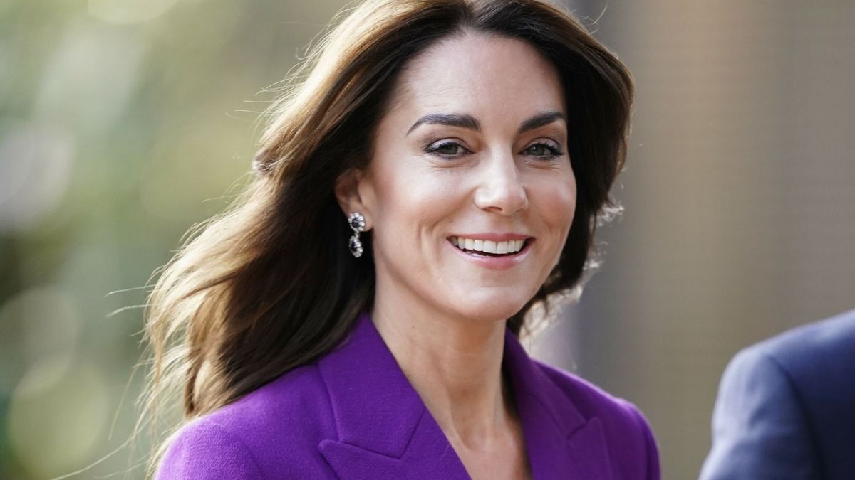Un traje poderoso y pendientes de Lady Di: el look de Kate Middleton para su gran desafío