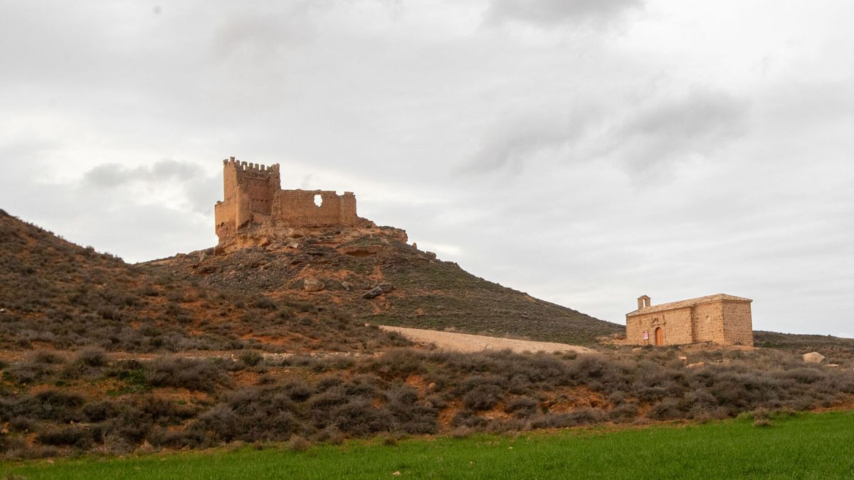 El Ayuntamiento y los dueños no se aguantan: el lío tras la venta de un castillo por 45.000 euros en un pueblo de Soria