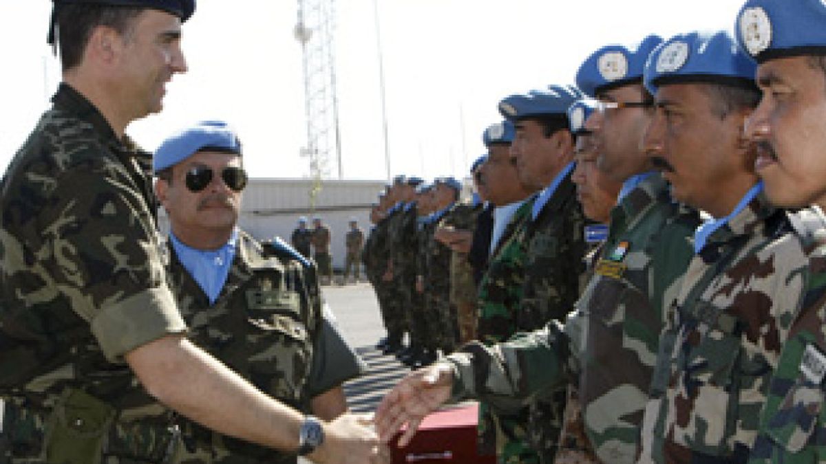 El Príncipe de Asturias visita por sorpresa a las tropas españolas en El Líbano