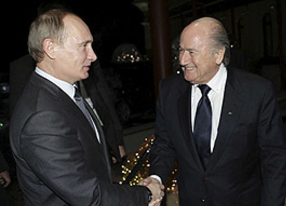 Foto: Putin pide a Abramovich que "afloje los bolsillos" para participar en el Mundial 2018