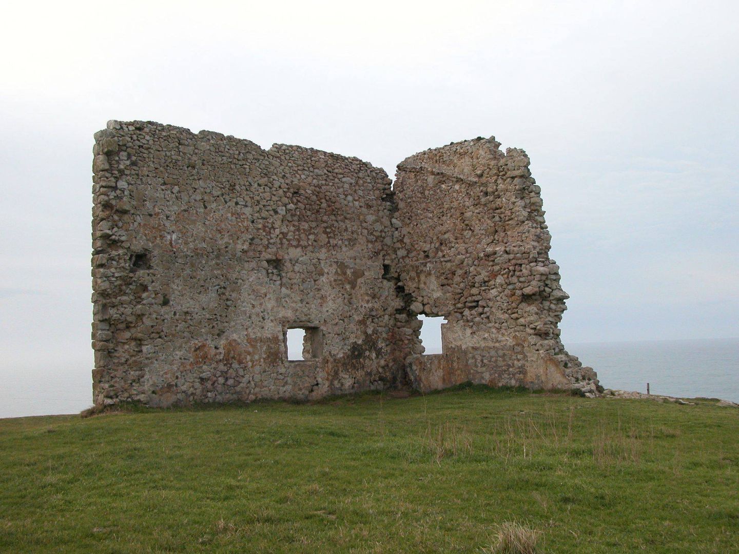 Paredón de la Torre de San Telmo antes del último derrumbe. Foto: Lista Roja de Patrimonio 